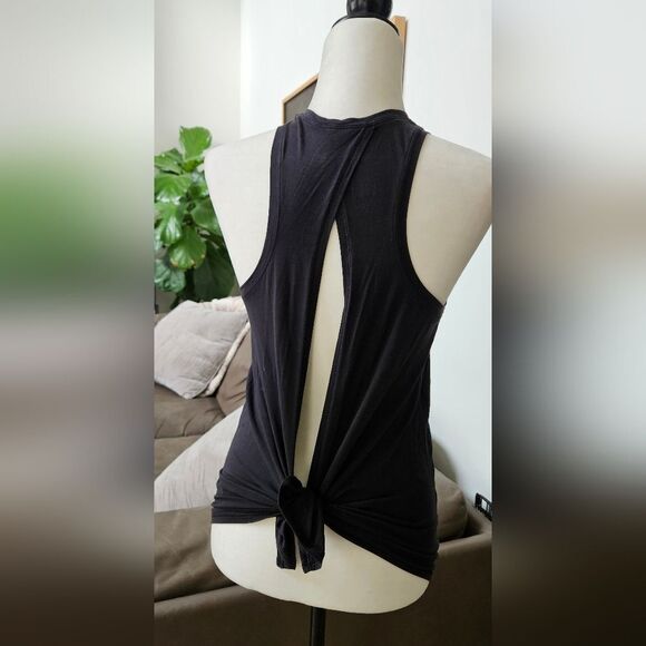 Tie Back Lululemon Black Sleeveless Women's Top - Picture 2 of 4
